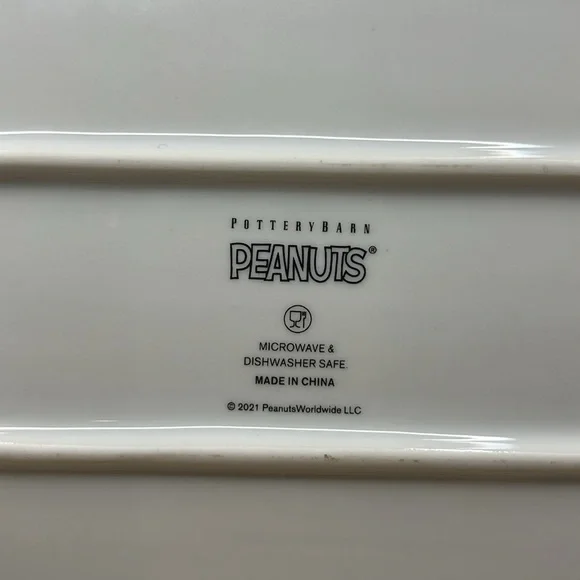 Pottery Barn Christmas Peanuts Charlie Brown Porcelain Cookie Platter - Picture 7 of 8
